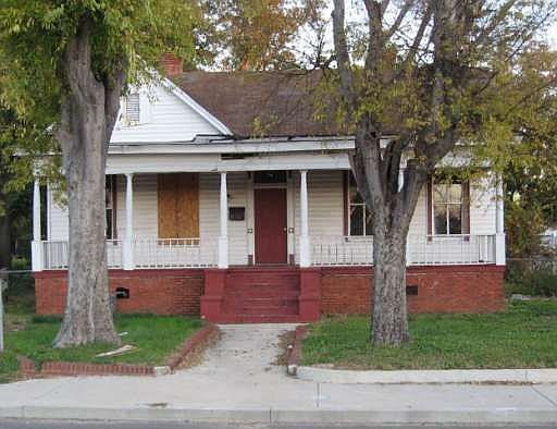 2nd image of 3228 Houston Ave