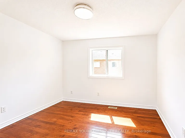 69 Gail Parks Cres — Photo 13