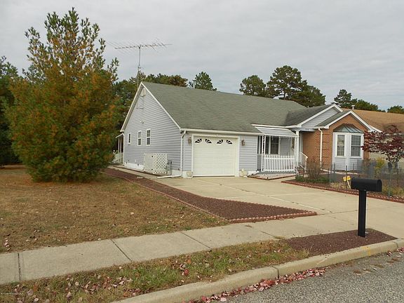 4th image of 104 Westport Dr