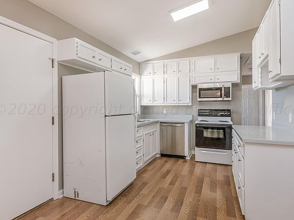 4th image of 2500 Rosewood Ln