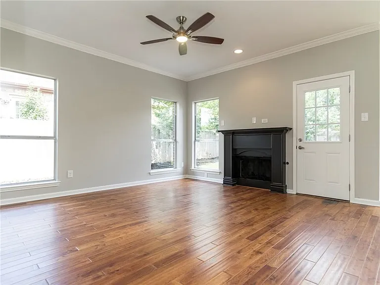 6506 Bramber Ln — Photo 11
