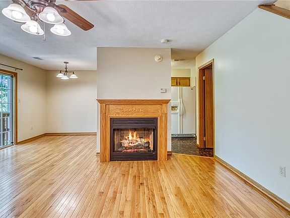 5th image of 553 Brandywine Dr