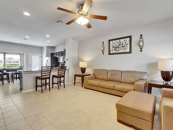 5th image of 107 Friendship Oak Dr