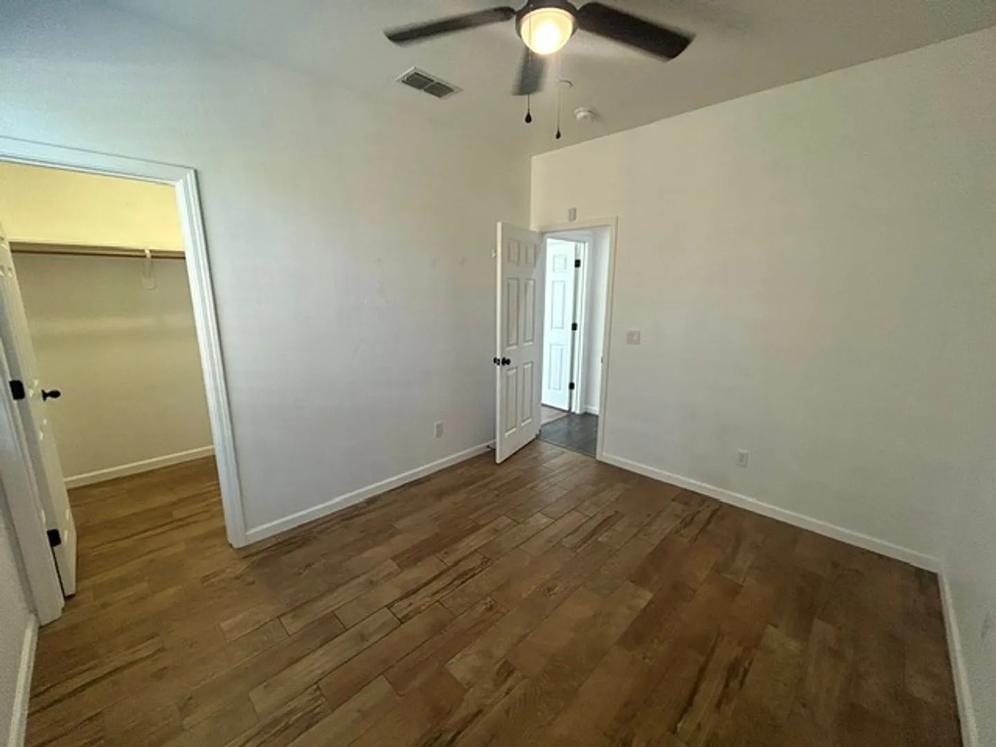 Woodside home — Photo 4