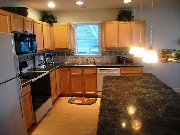 5th image of 149 E Atlantic Blvd