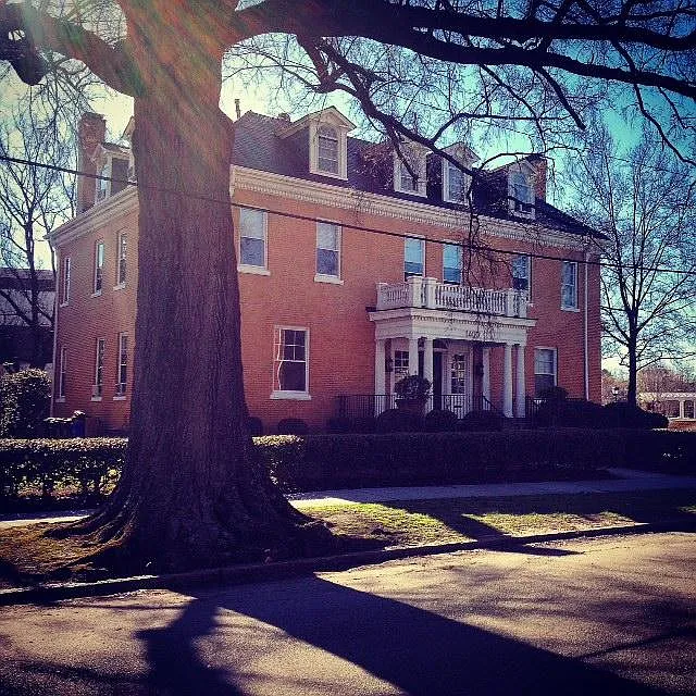 1400 colonial Ave Norfolk 23517