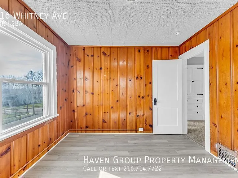516 Whitney Ave — Photo 16