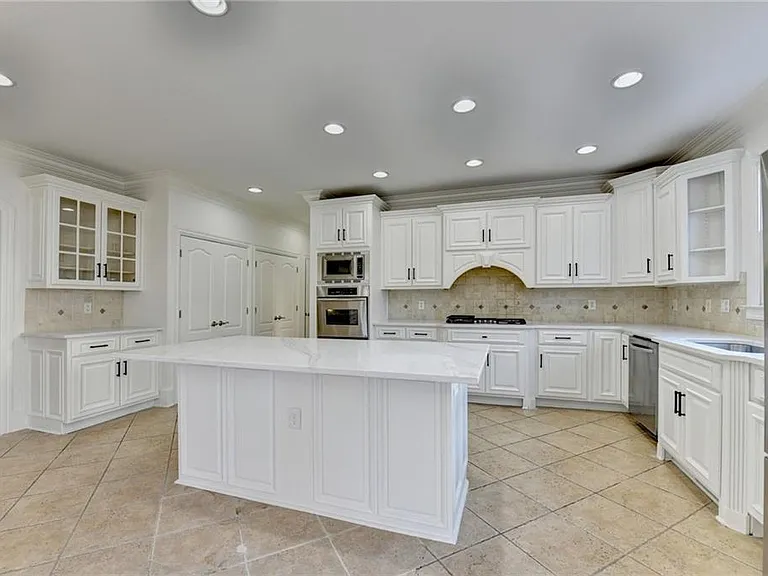 7970 Saint Marlo Fairway Dr — Photo 11