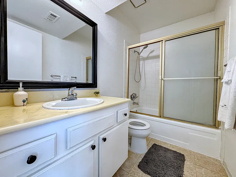 1671 E Kingsley Ave #B — Photo 25