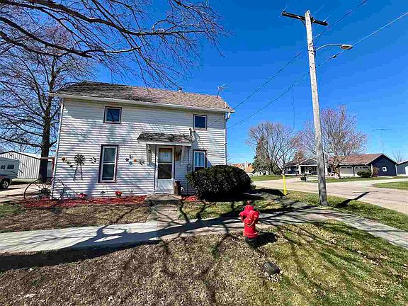 3rd image of 232 N Highland St