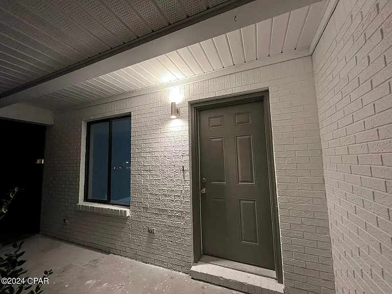 1211 Stephen Dr — Photo 13