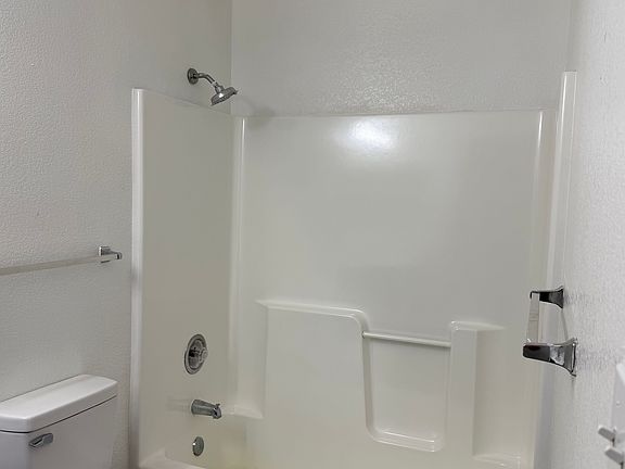 3rd image of 2056 Mesquite Ln APT 201
