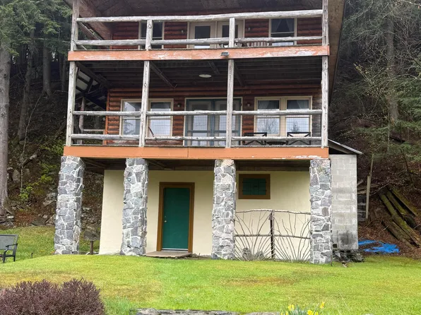 2244 New York 74, Ticonderoga, NY 12883