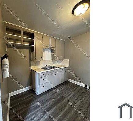 4th image of 3809 Brown St
