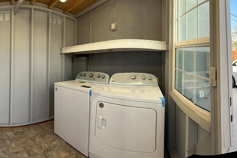 6505 White Oak Ave — Photo 15