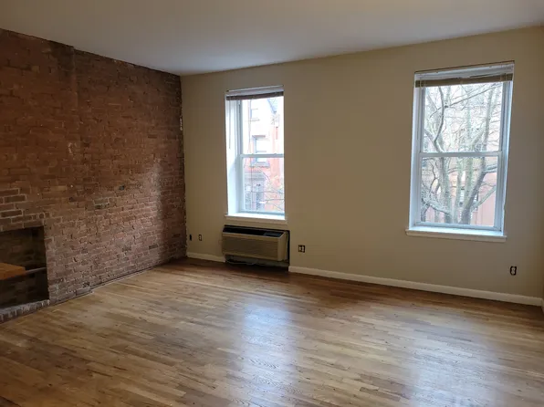 135 West 82nd Street image 1 of 8