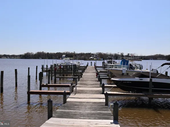 105 Lynnhaven Ct, Colonial Beach, VA 22443