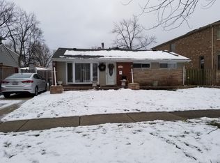 7331 Arcadia St, Morton Grove, IL