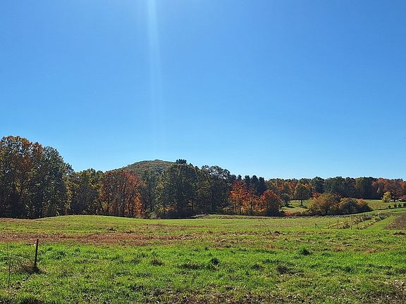 3rd image of 3 Mountain Rd