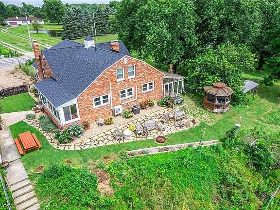 3rd image of 7104 Chatham Rd