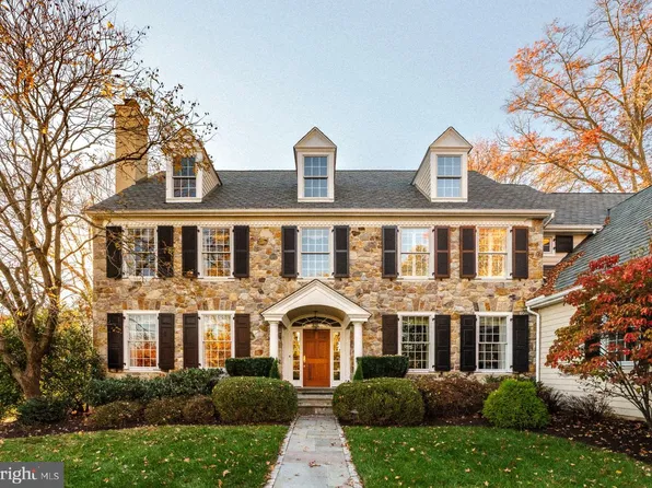 700 Thomas Rd, Lafayette Hill, PA 19444