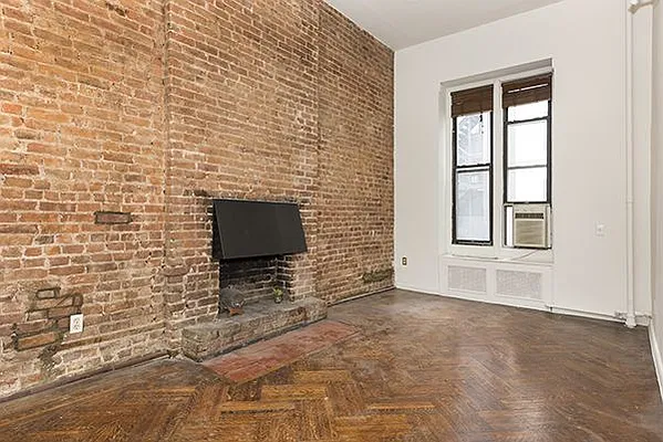 Rented by Bold New York | media 16