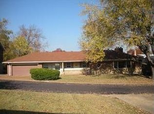 8847 May Ave, Saint Louis, MO 63136