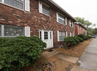 1810 N Belt W APT 3C, Belleville, IL 62226