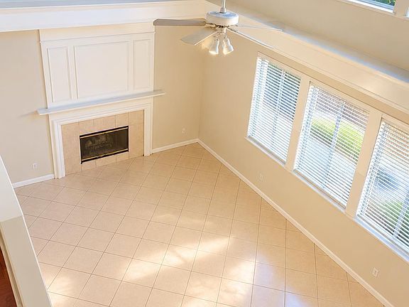 3rd image of 517 Eaker Way
