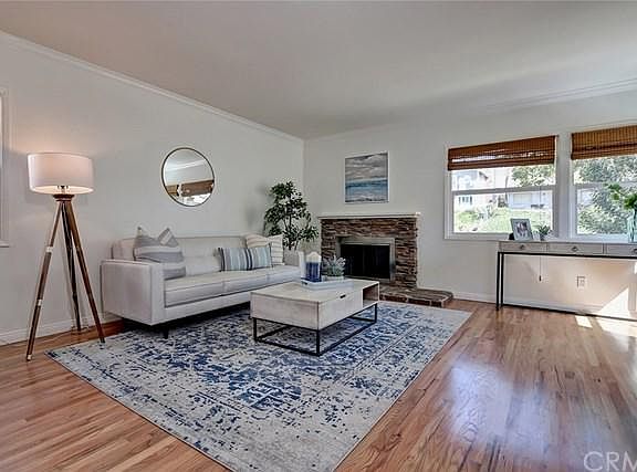 4th image of 429 N Paulina Ave