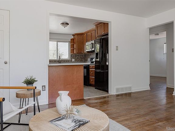 4th image of 1695 S Beach Court