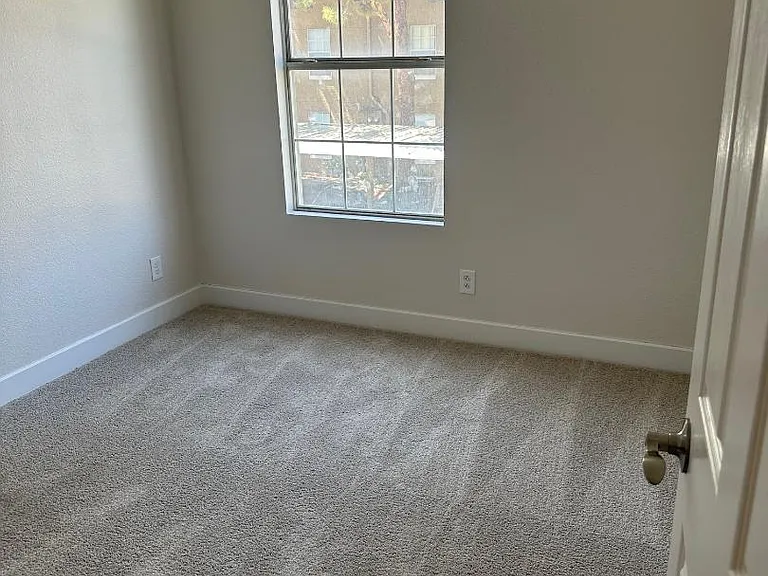 2801 N Rainbow Blvd #238 — Photo 8