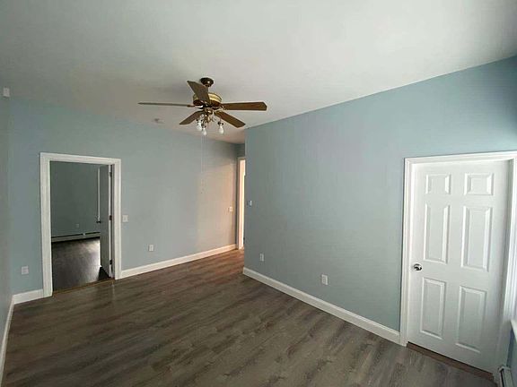 3rd image of 109 Arnold St Floor 2
