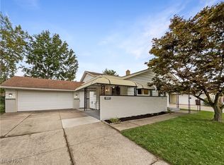 5306 Kenyon Dr, Parma, OH
