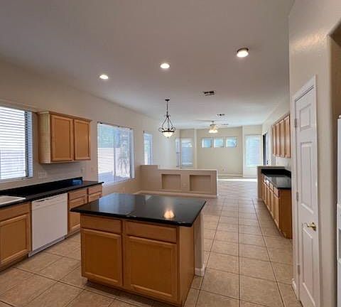 2nd image of 4413 E Palmdale Ln