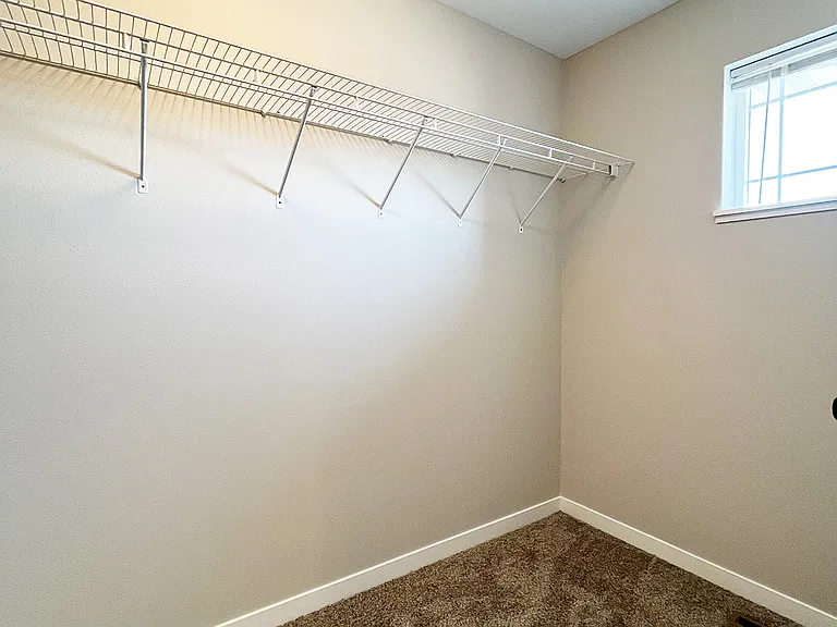 211 Timberwolf Dr — Photo 15