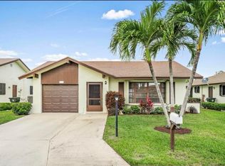 6089 Glentree Ln, Greenacres, FL 33463