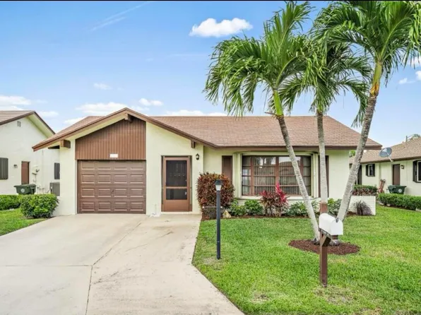 6089 Glentree Ln, Greenacres, FL 33463