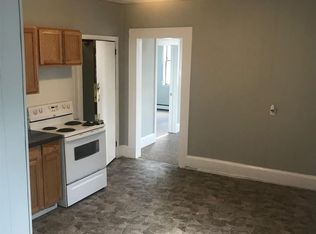 23 Spring St APT 3, Auburn, ME 04210