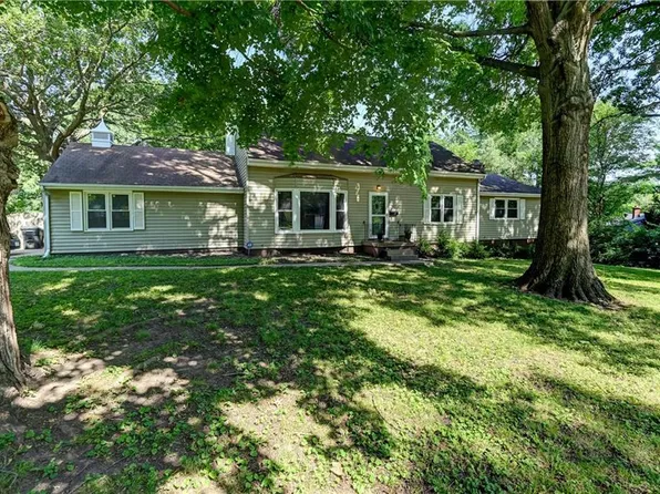 7919 Cedar Ave, Raytown, MO 64138