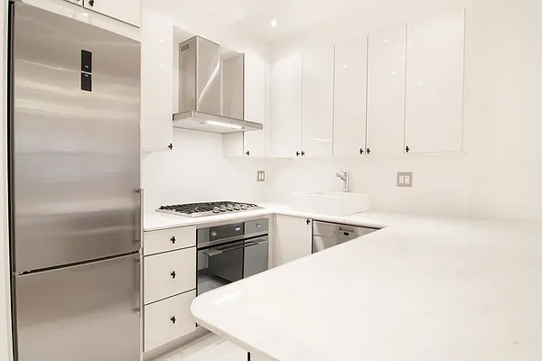 Rented by WAM Partners - William Moses Co. | media 27