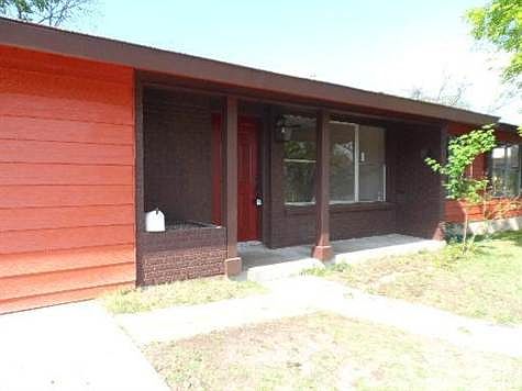 2nd image of 615 Pilgrim Dr