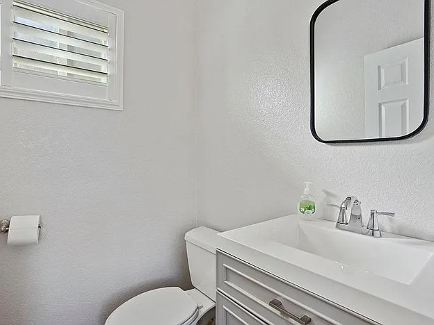 1601 Barkley Ln — Photo 22