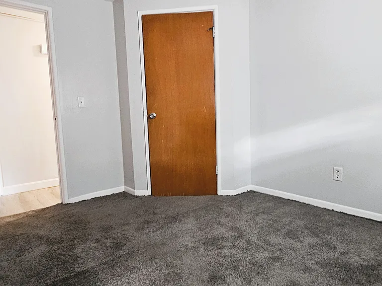 4 Highland St #2 — Photo 8