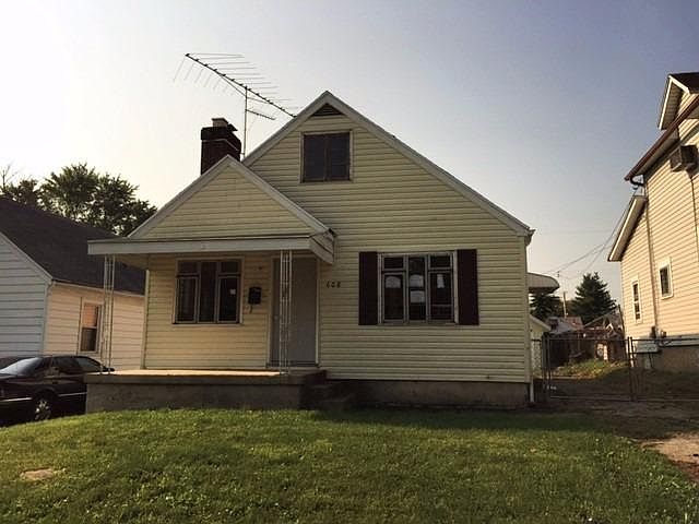 1st image of 608 Redwood Ave