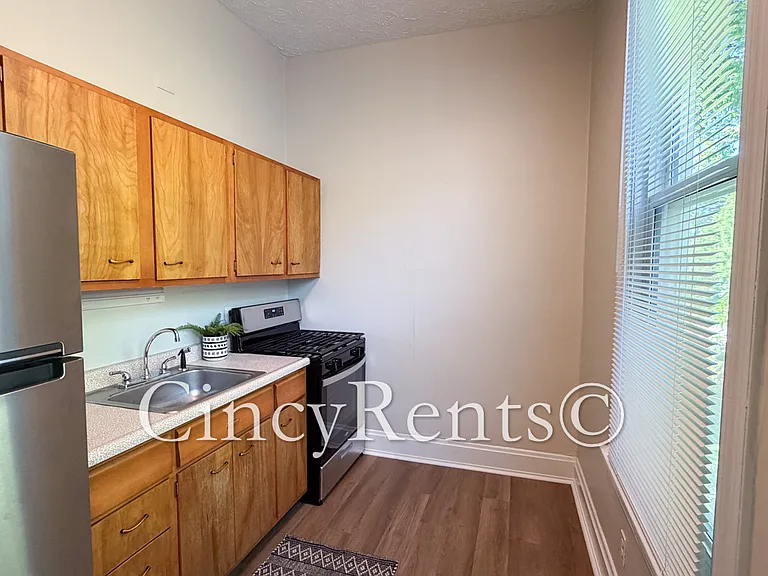 2235 Francis Ln #2 — Photo 3