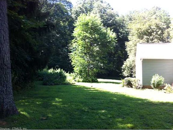  Side yard