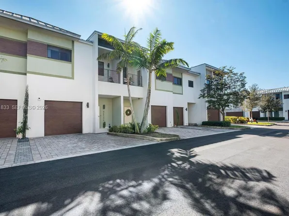 4480 NW 8th Pl, Fort Lauderdale, FL 33317
