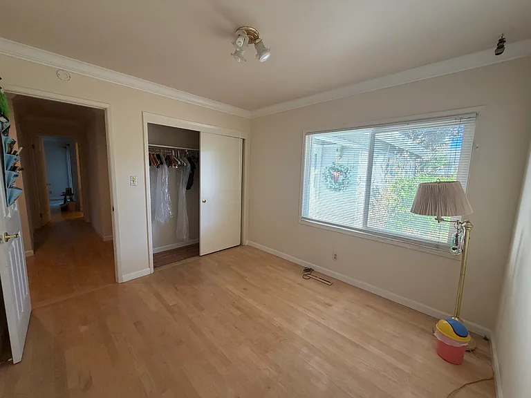 1186 Stafford Dr — Photo 9