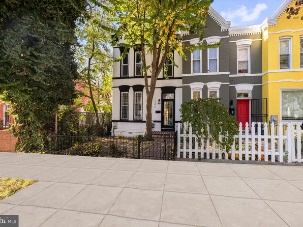 1002 9th St NE, Washington, DC 20002